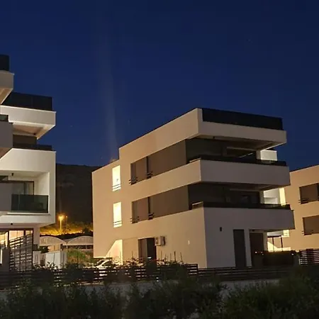 Marcelina 1 With Private Pool * Trogir