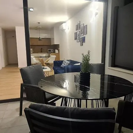 Marcelina 1 With Private Pool Apartment