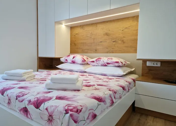 Marcelina 1 With Private Pool